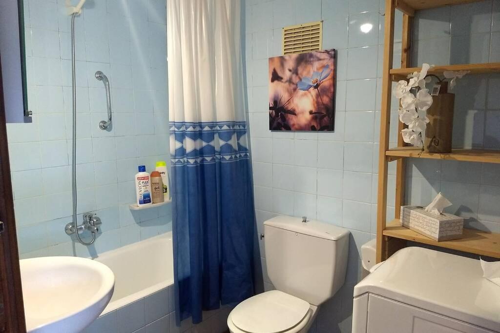 알테아 Beachfront Apt! Ac - Pool - Parking 아파트 외부 사진